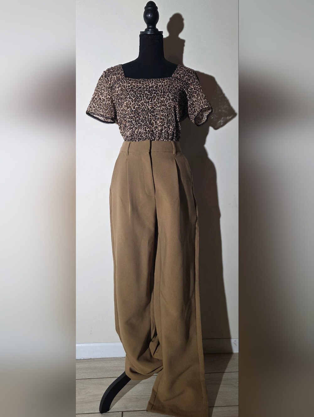 Old Navy High-Waist Wide-Leg Pants - Tan (Size M - TALL)